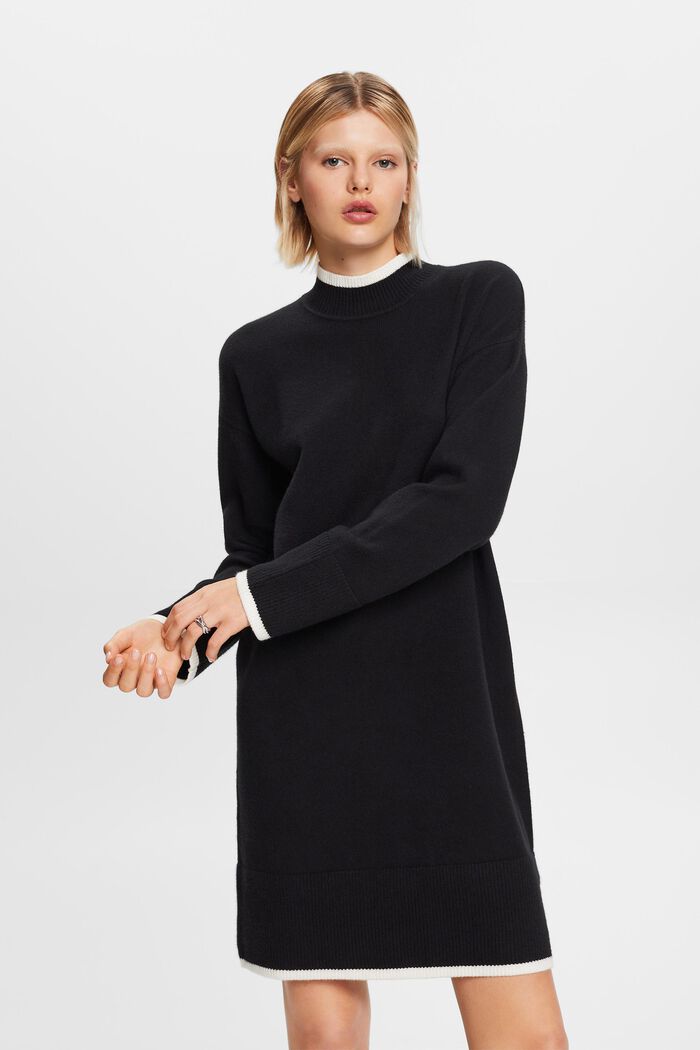 Strickkleid mit Stehkragen