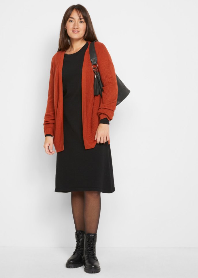Strickkleid aus recycelter Baumwolle