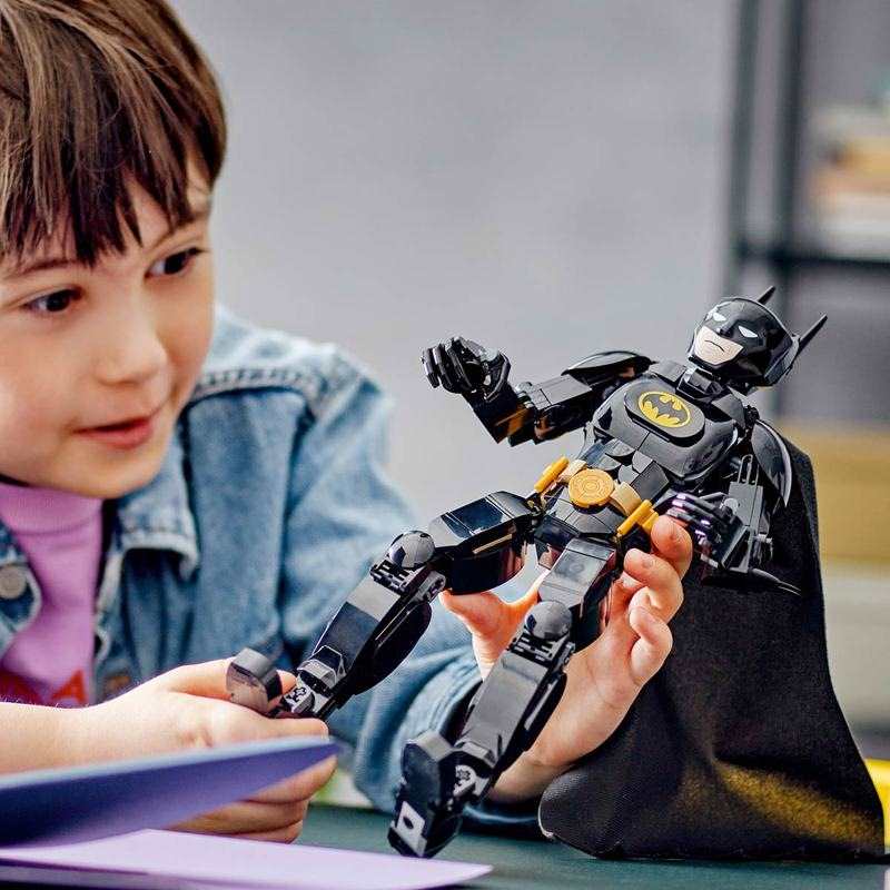 76259 LEGO DC Comics Super Heroes La figurine de Batman