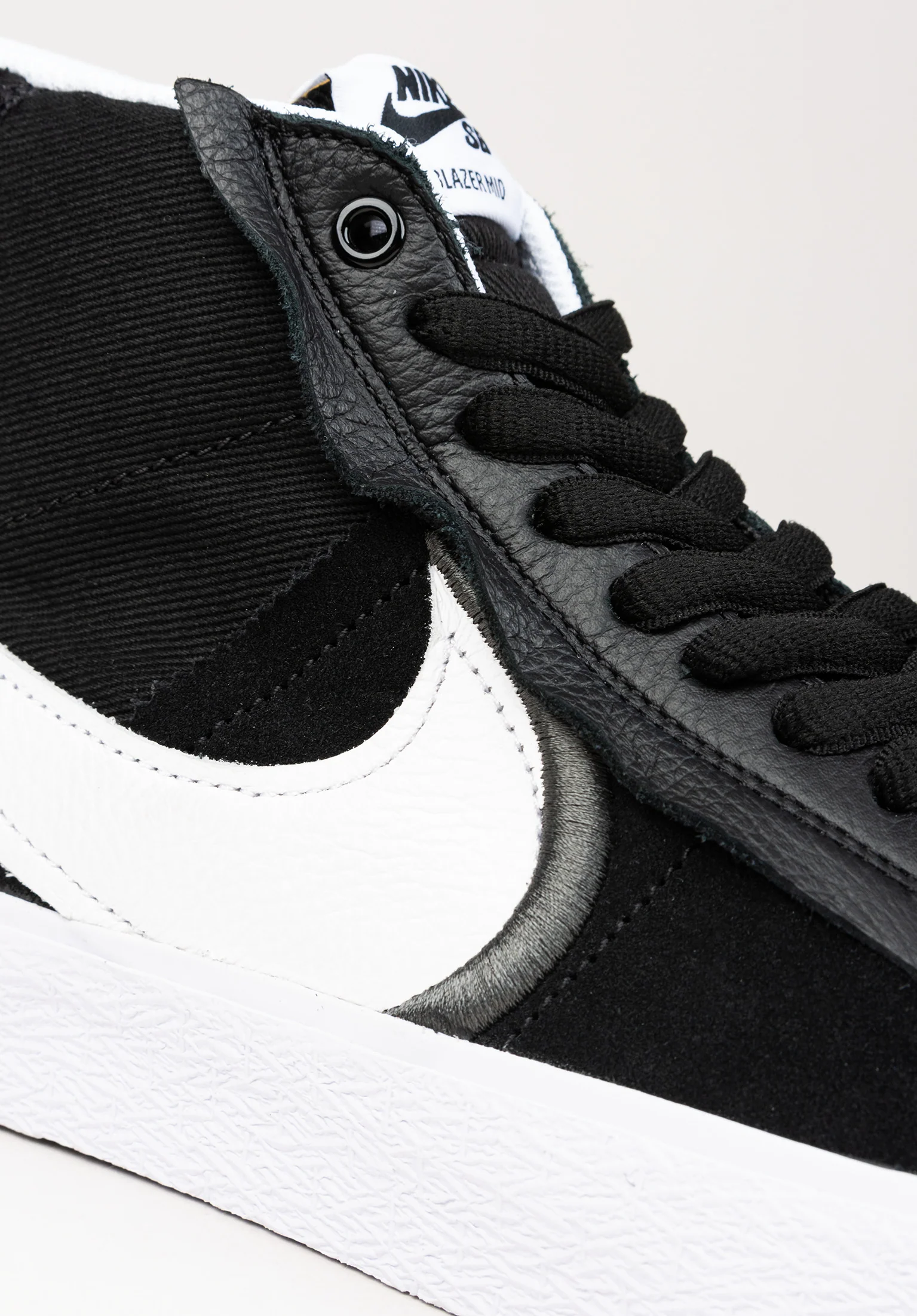 Zoom Blazer Mid PRM Plus