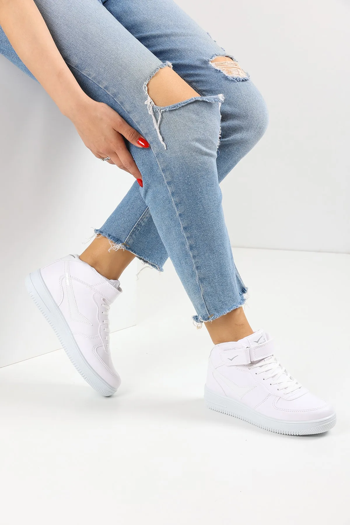 en7  Weiße Unisex Sneakers 2185