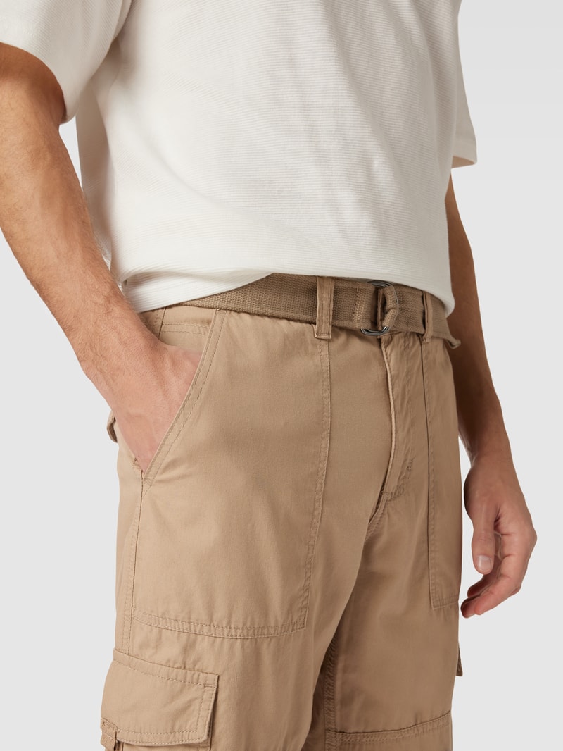 Cargoshorts inklusive Gürtel in beige