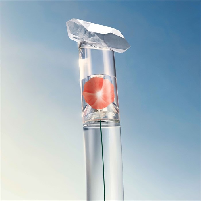 FLOWER BY KENZO<br /> The New<br />Eau de Toilette Spray