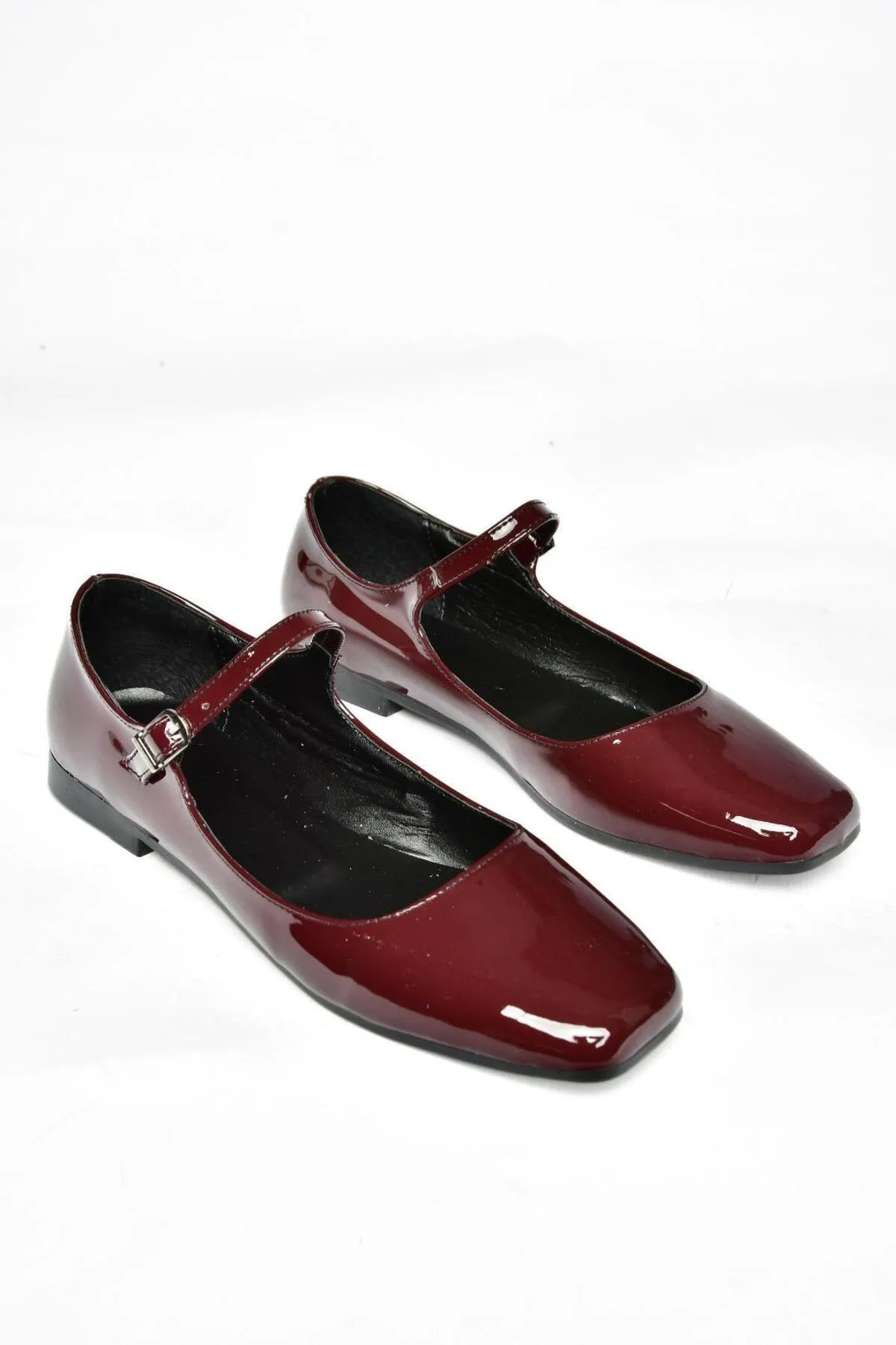 Fox Shoes  S726252508 Weinrote Ballerinas aus Lackleder für Damen