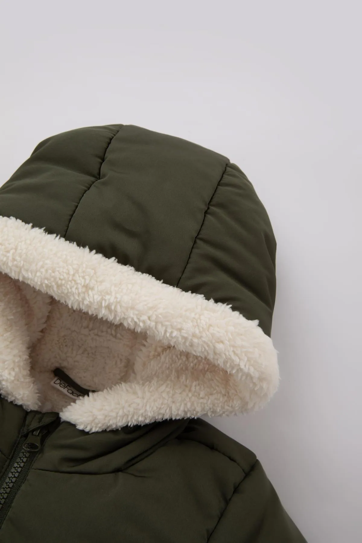 DeFacto  Wasserabweisende Steppjacke aus Fleece für Babys (J) Century mit Kapuze A2843a523cw