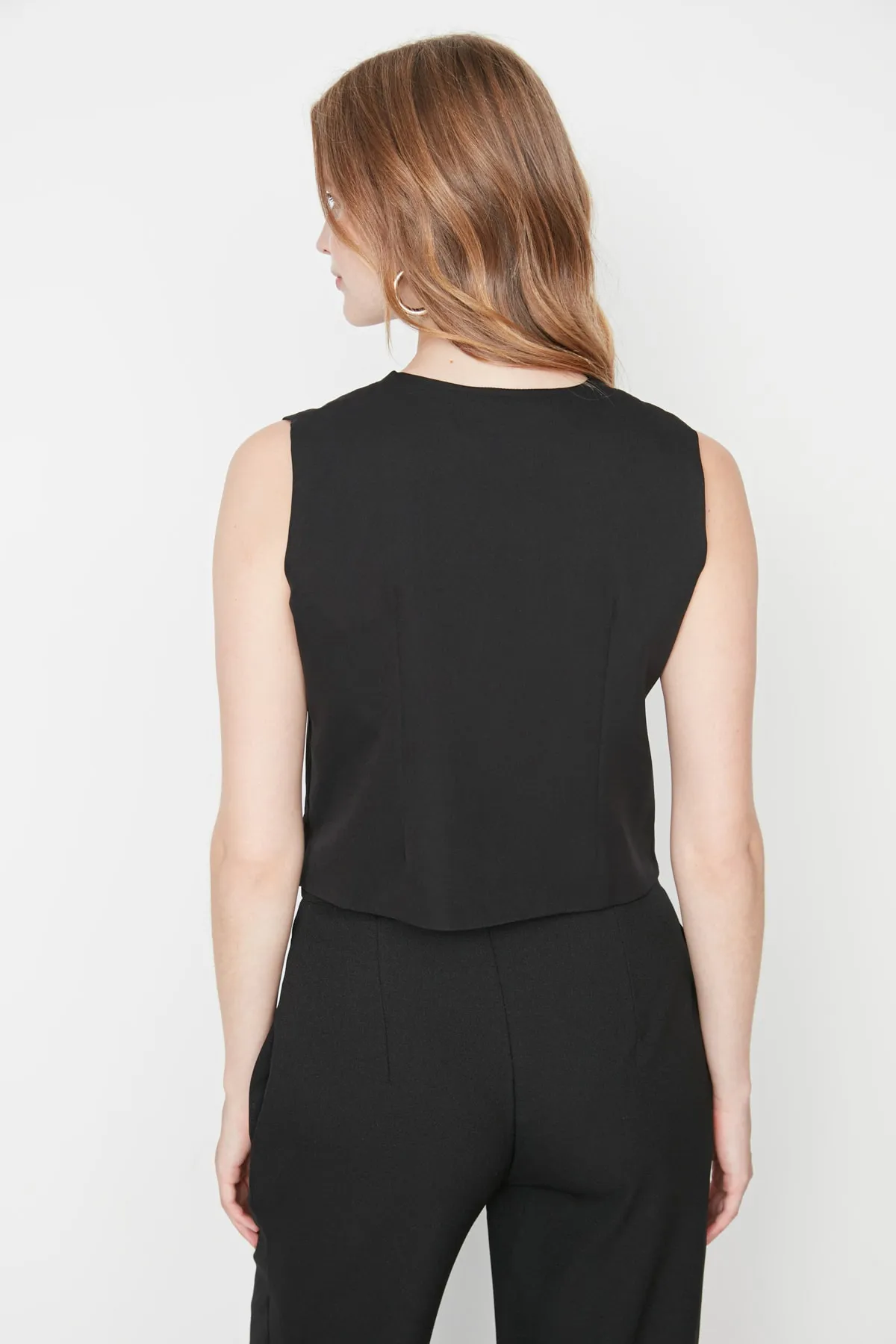 Trendyol Collection  Schwarze, normal gewebte Weste TWOSS22YE0053
