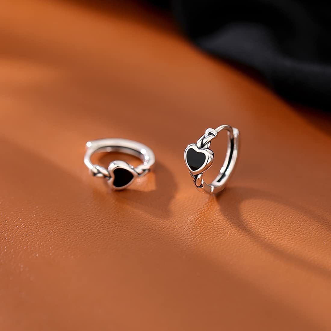 POCHUMIDUU Paar Ohrhänger 925 Sterling Silber Schwarz Herz Huggie Hoop Ohrringe (2-tlg., Retro Kleine Ohrringe Knorpel Helix Ohrringe), für Frauen Teenager Mädchen