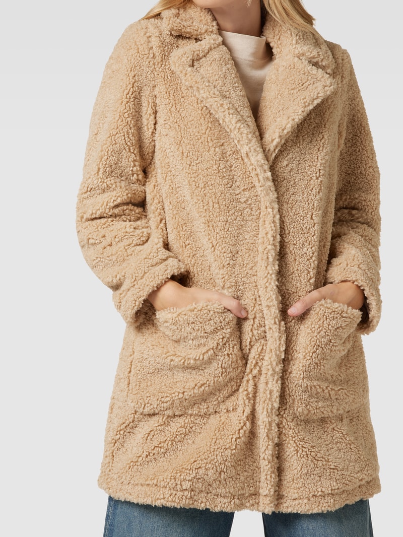 Kurzmantel aus Teddyfell Modell 'Canto' in ecru