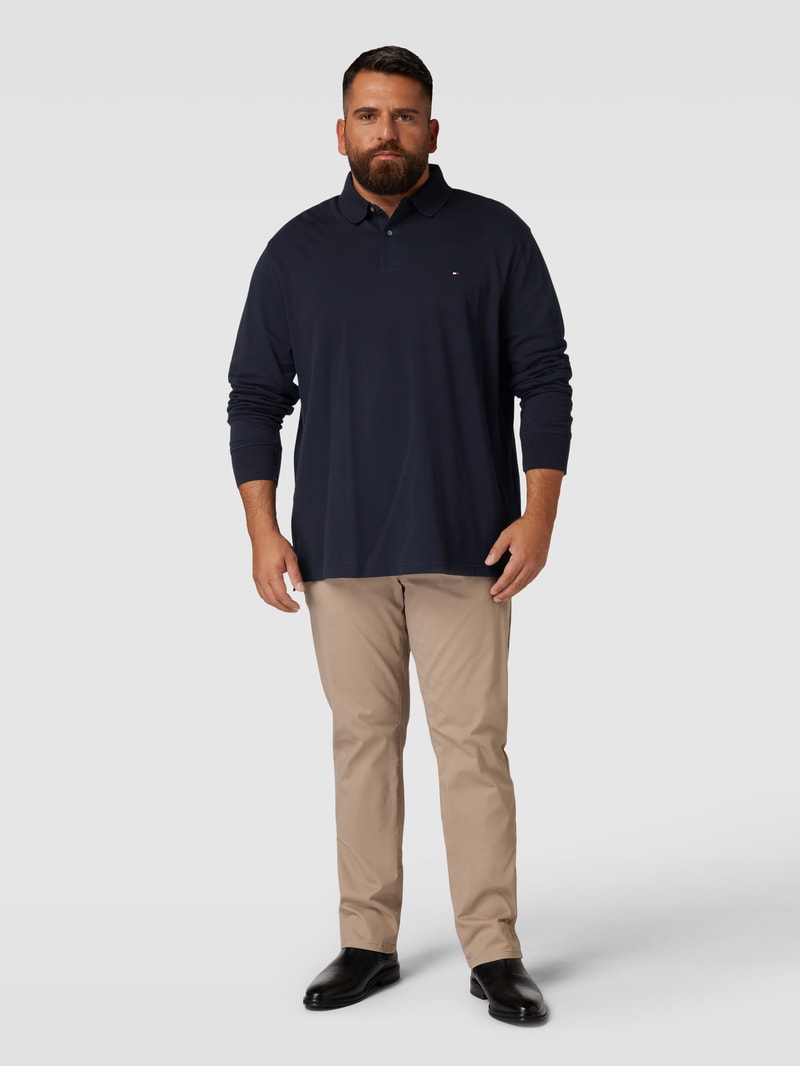 PLUS SIZE Poloshirt mit Logo-Stitching Modell '1985' in marineblau