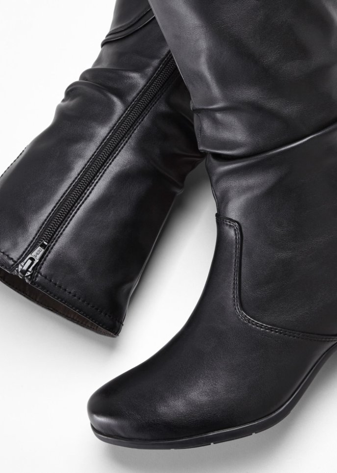 Jana Stiefel in bequemer Weite