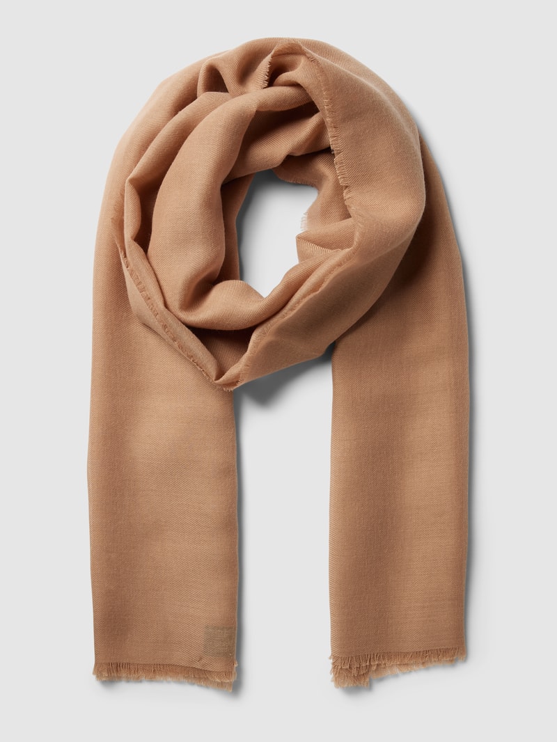 Schal mit ausgefransten Abschlüssen in camel