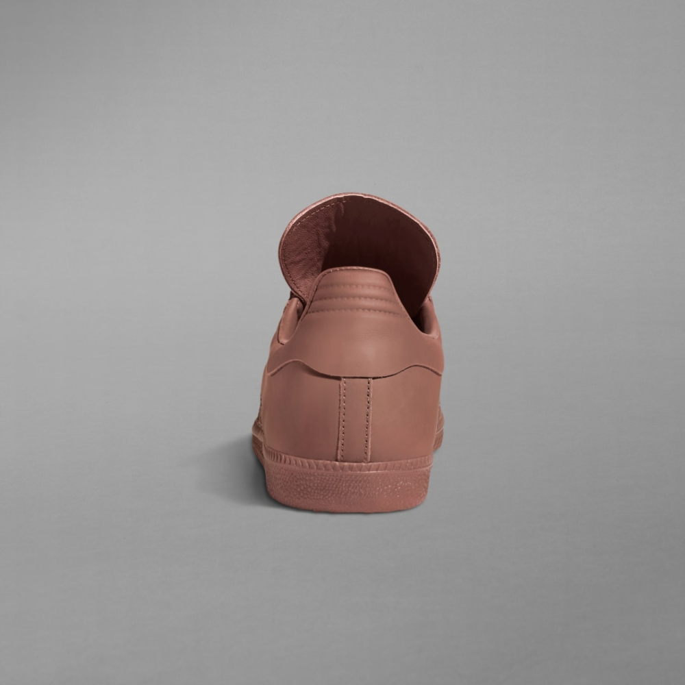 adidas Humanrace Samba x Pharrell IE7290 / braun