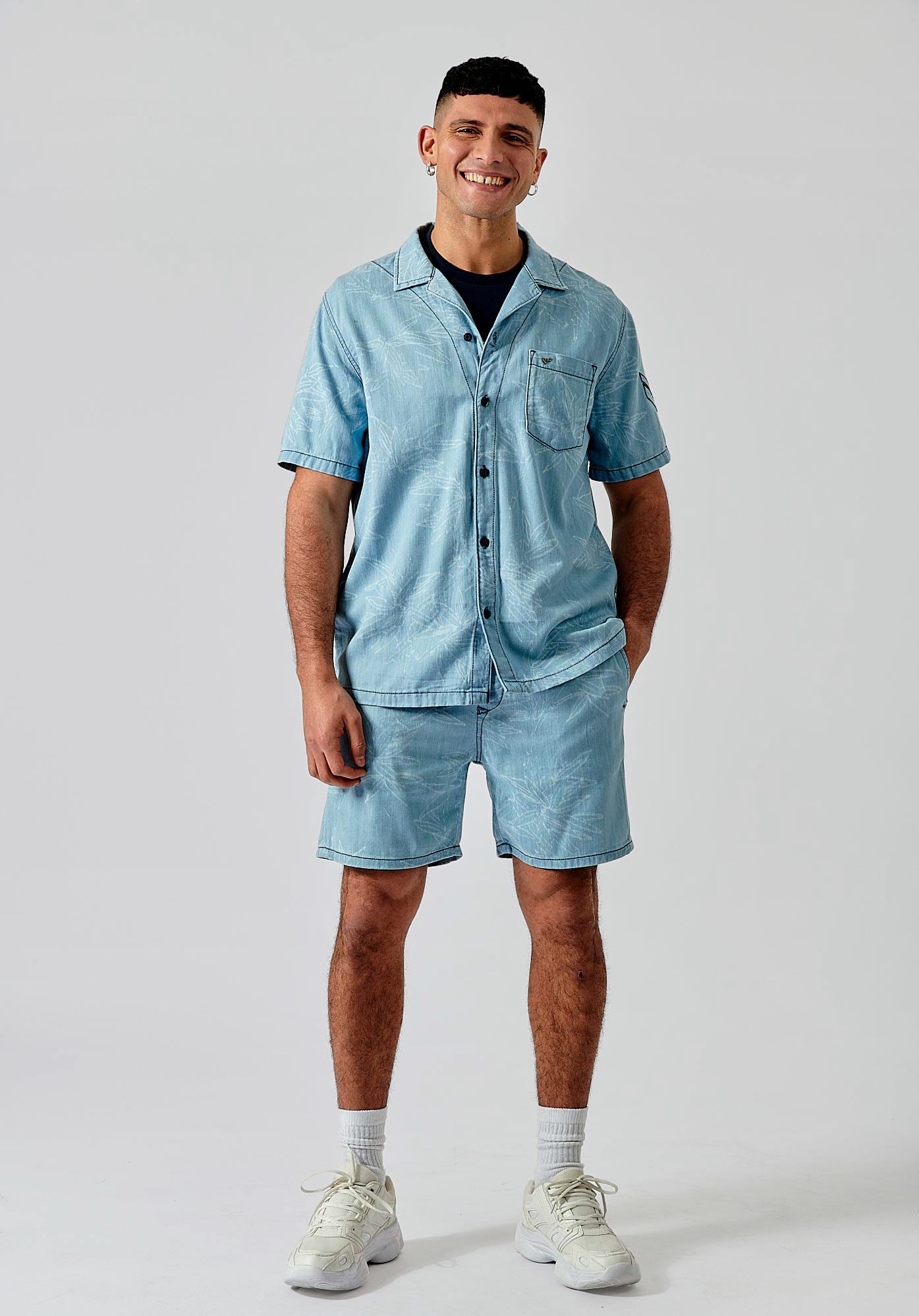 DILON  Chemise en jean fleurie homme