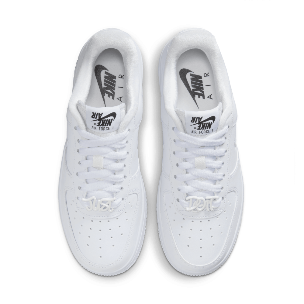 Nike Air Force 1 07 WMNS Tie-dye Swoosh FB8251-100 / weiss
