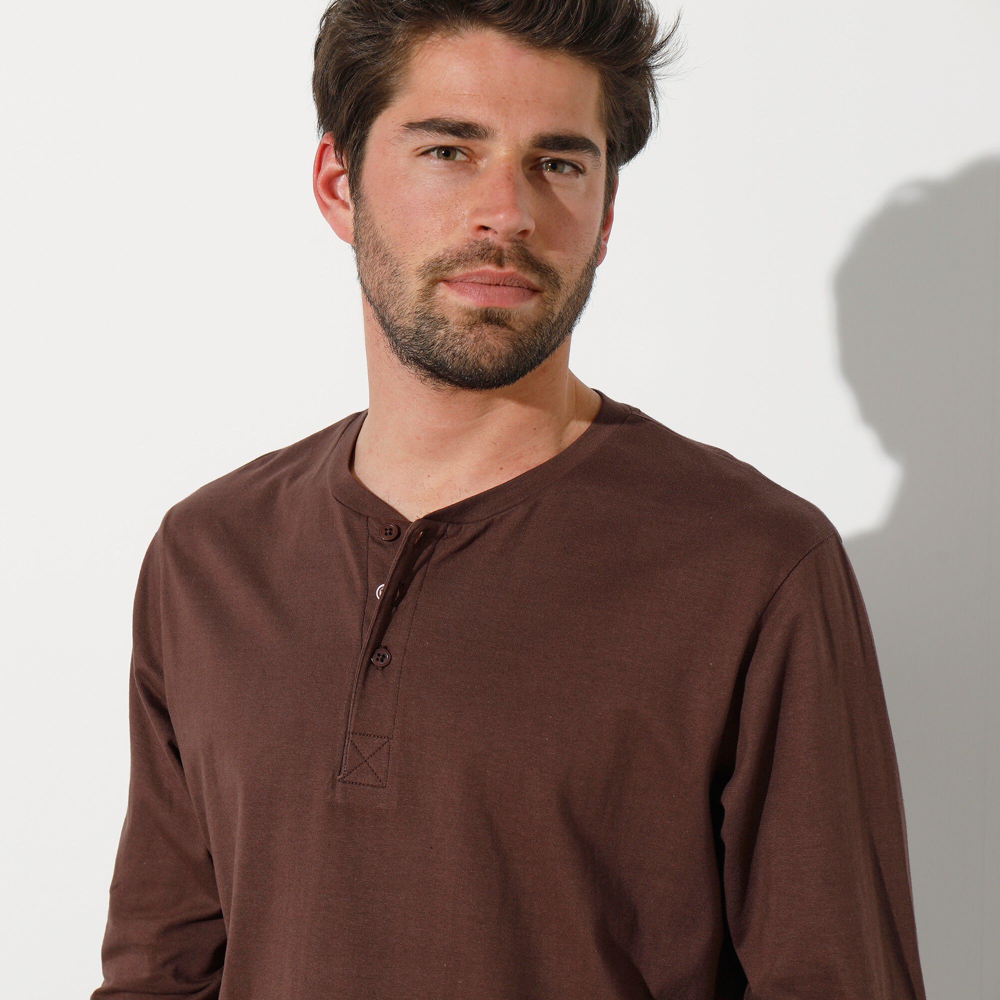 T-shirt col tunisien manches longues