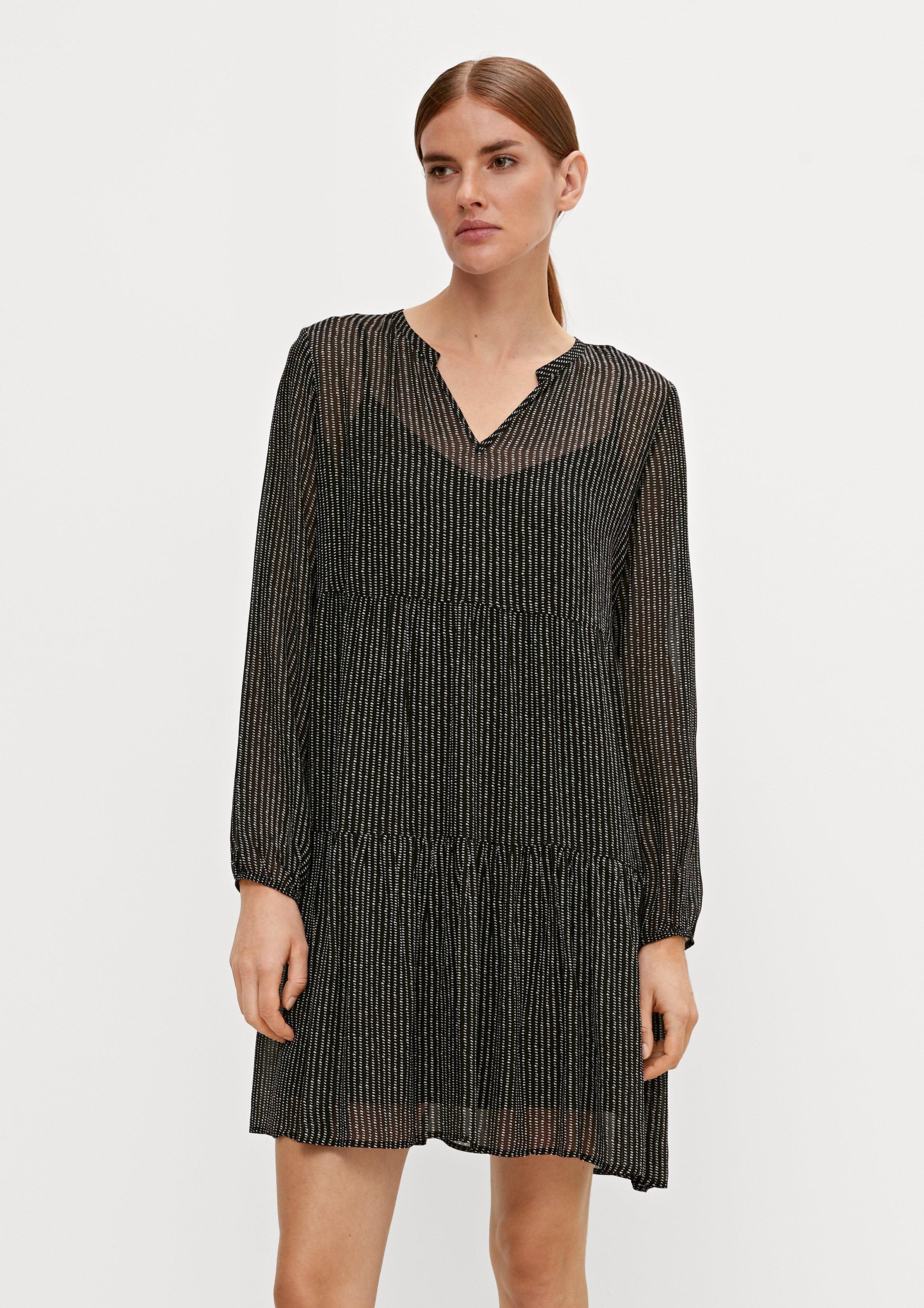 Kleid aus Viskosecrêpe - schwarz
