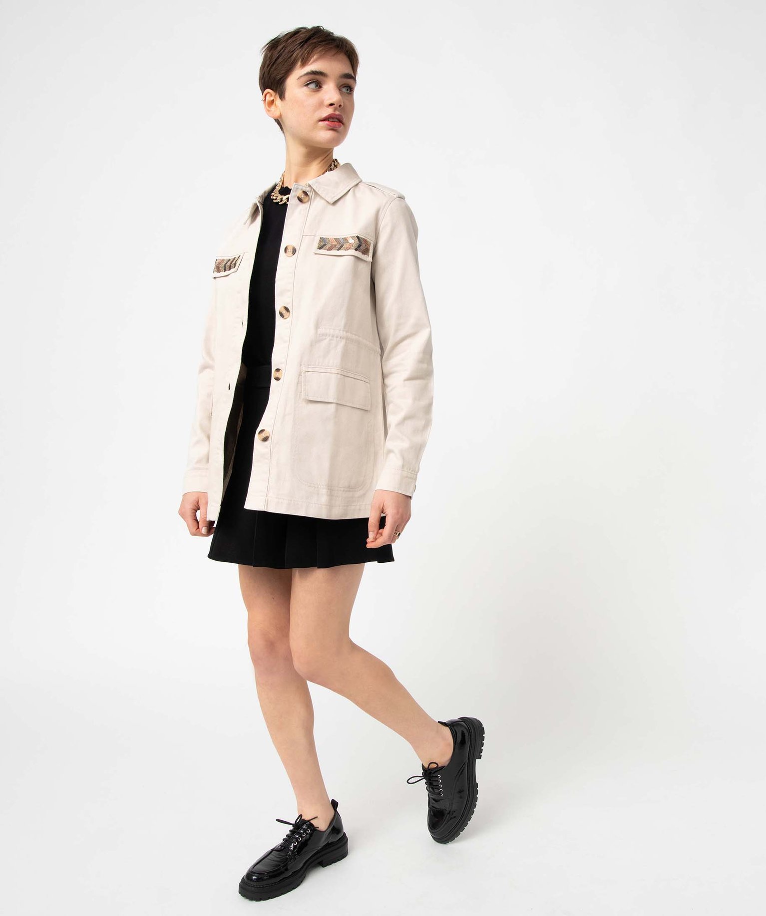 Veste femme saharienne avec broderies sur la poitrine ecru | GEMO