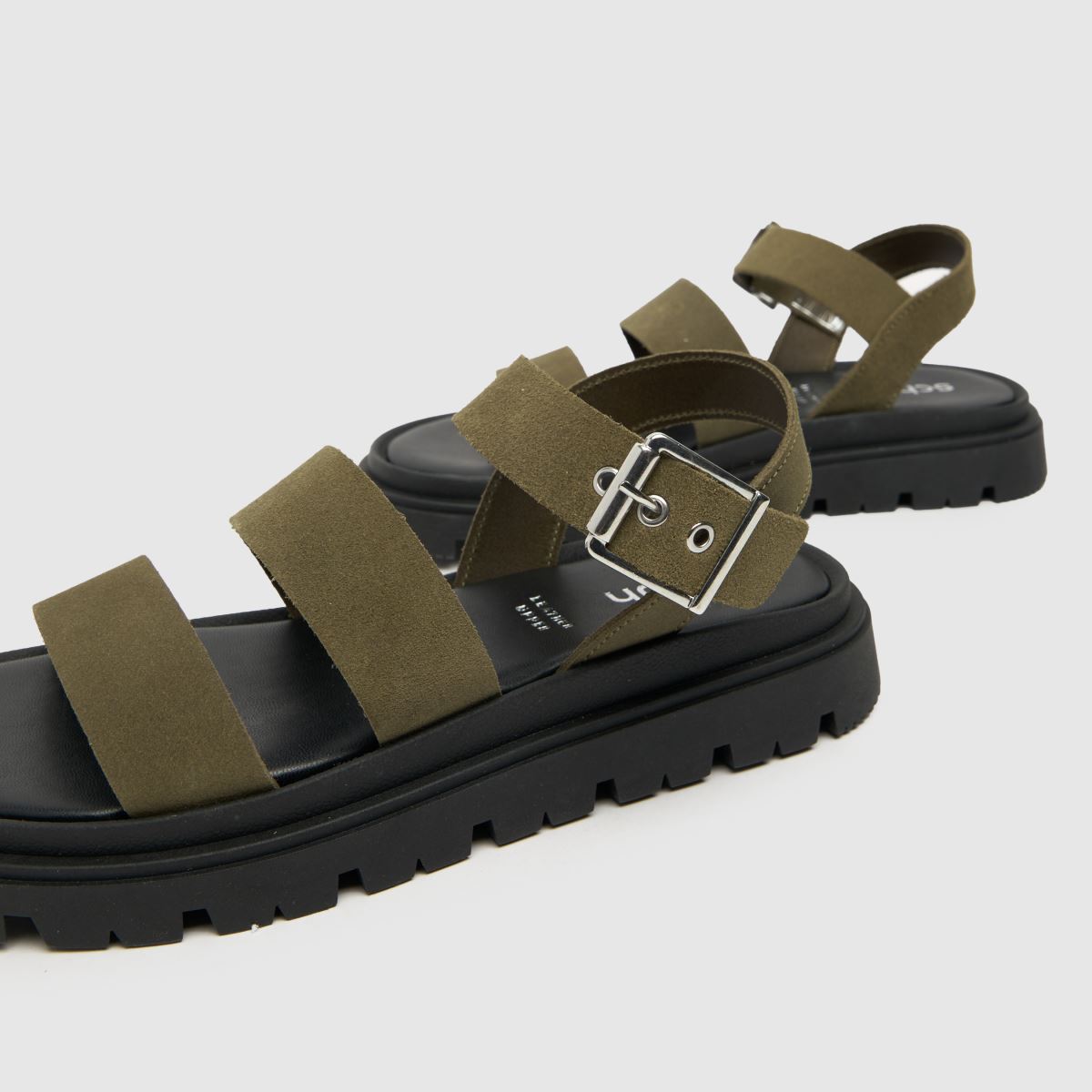 Schuh Tina vastag velúr szandál khaki színben