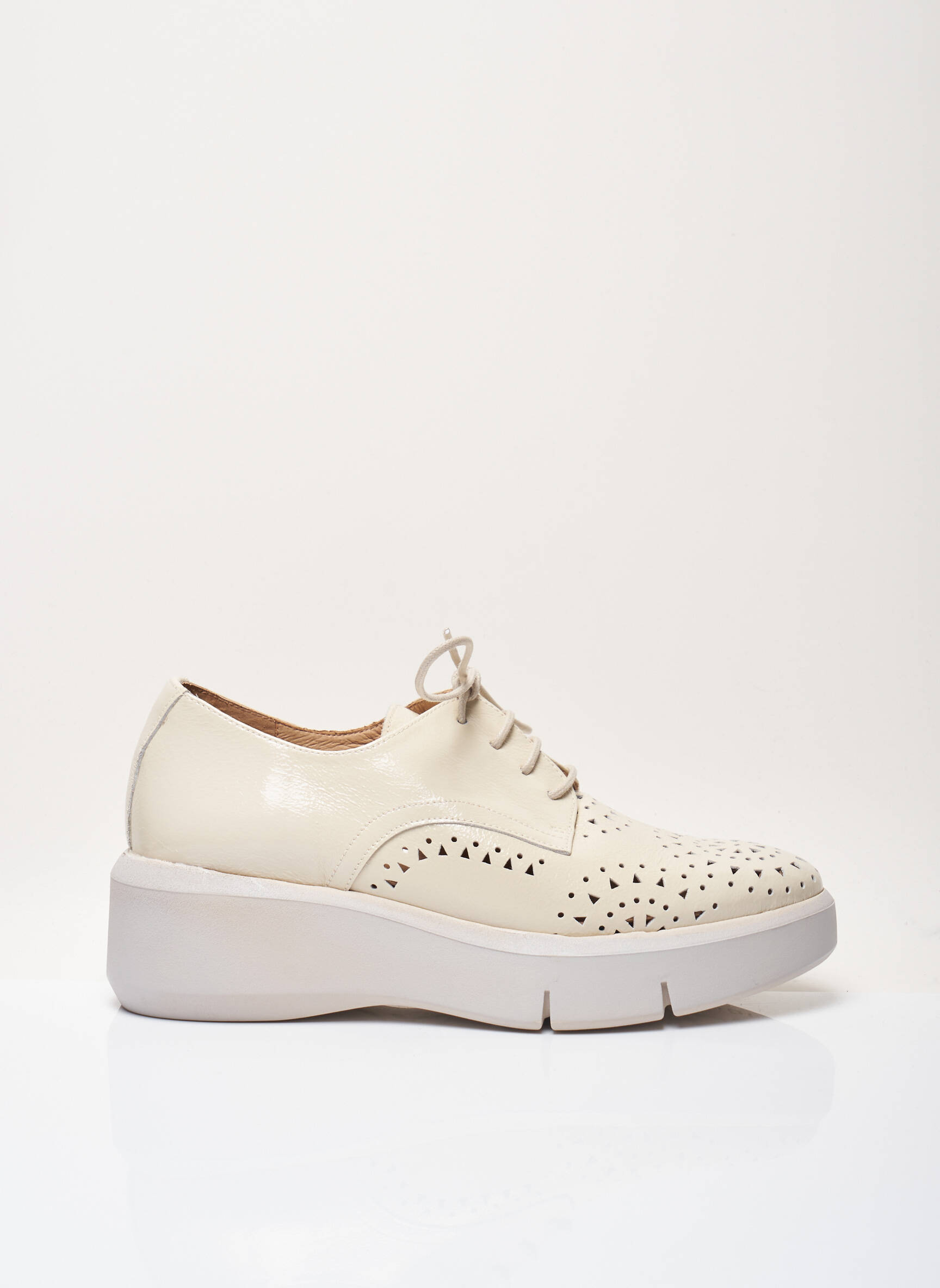 Gadea Derby Femme couleur beige