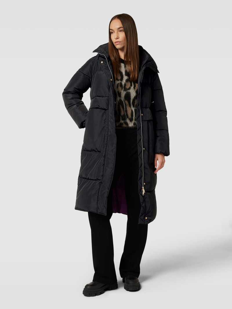 Steppjacke mit verdecktem Reißverschluss in schwarz