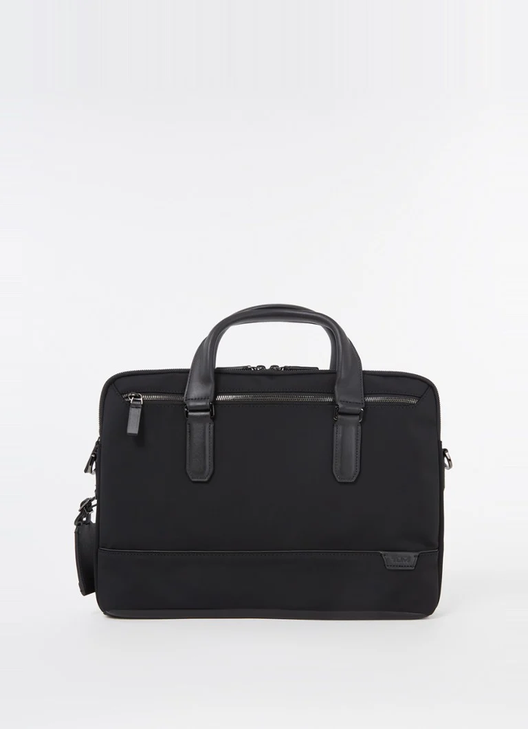 Pasta executiva Tumi Sycamore Slim Brief com detalhes em couro e compartimento para laptop de 14 polegadas.