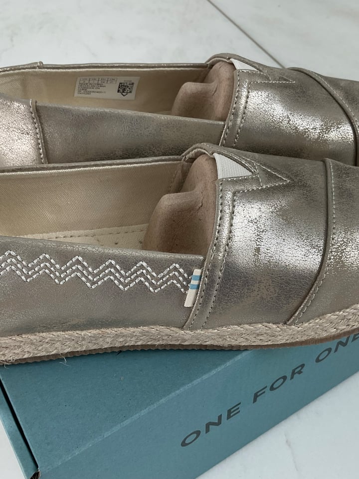TOMS Espadrilles 