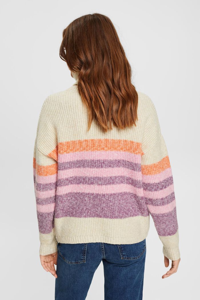Rollkragenpullover mit Streifen