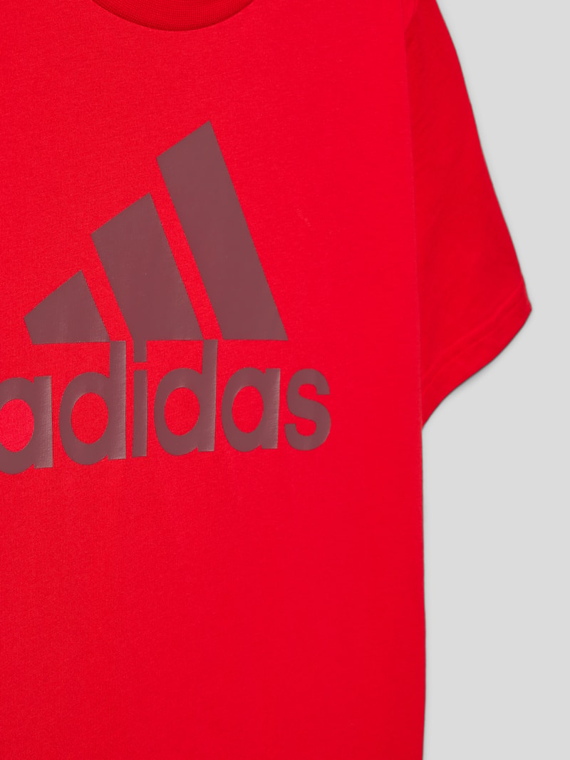 T-Shirt mit Label-Print in rot