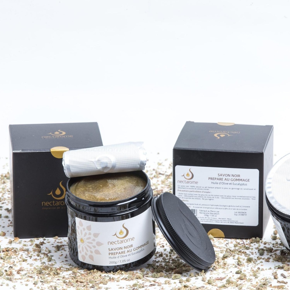 nectarome Savon noir à l'huile d'olive et eucalyptus Gommage pour le corps