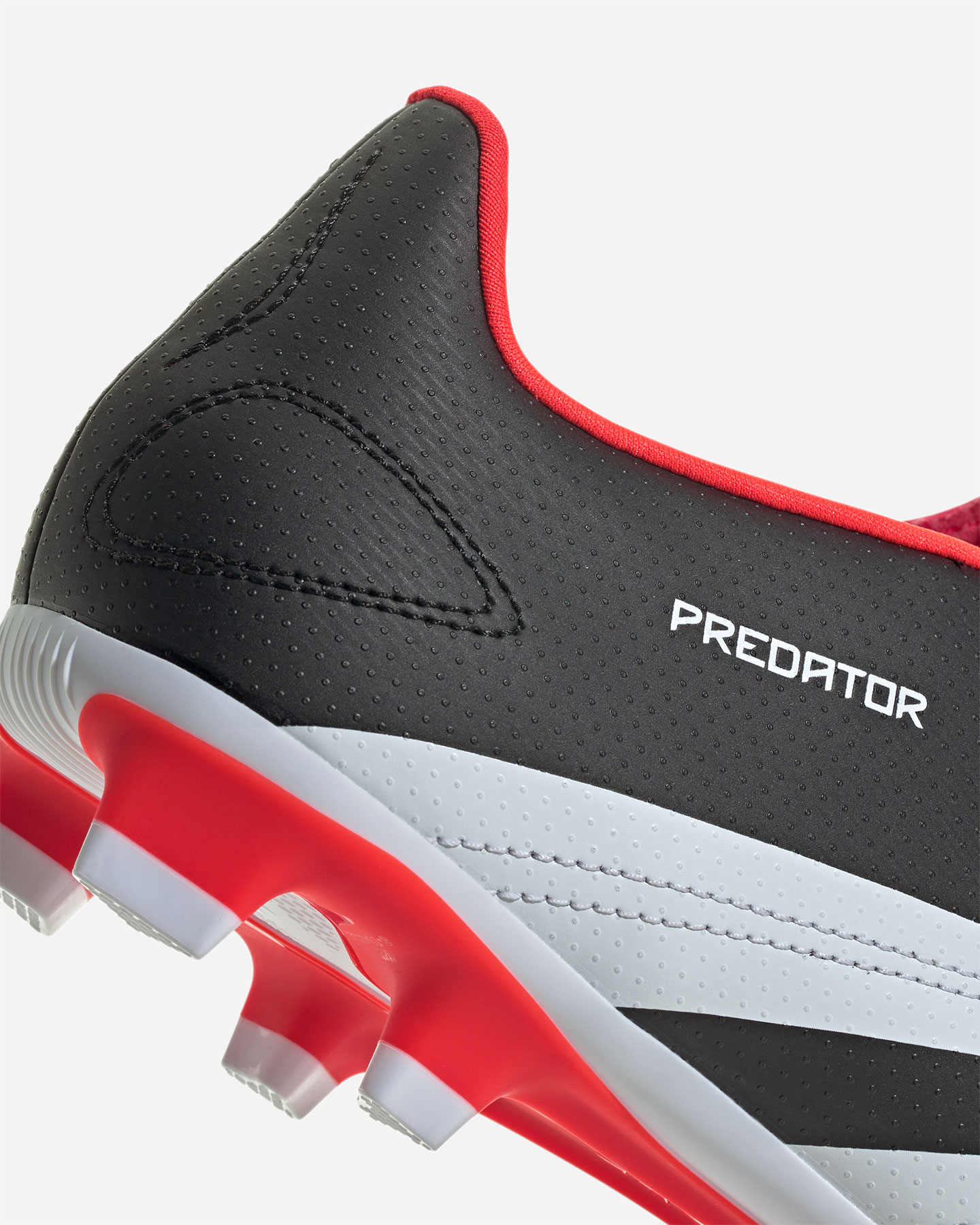 Buty piłkarskie Adidas Predator Club Fxg M IG7760