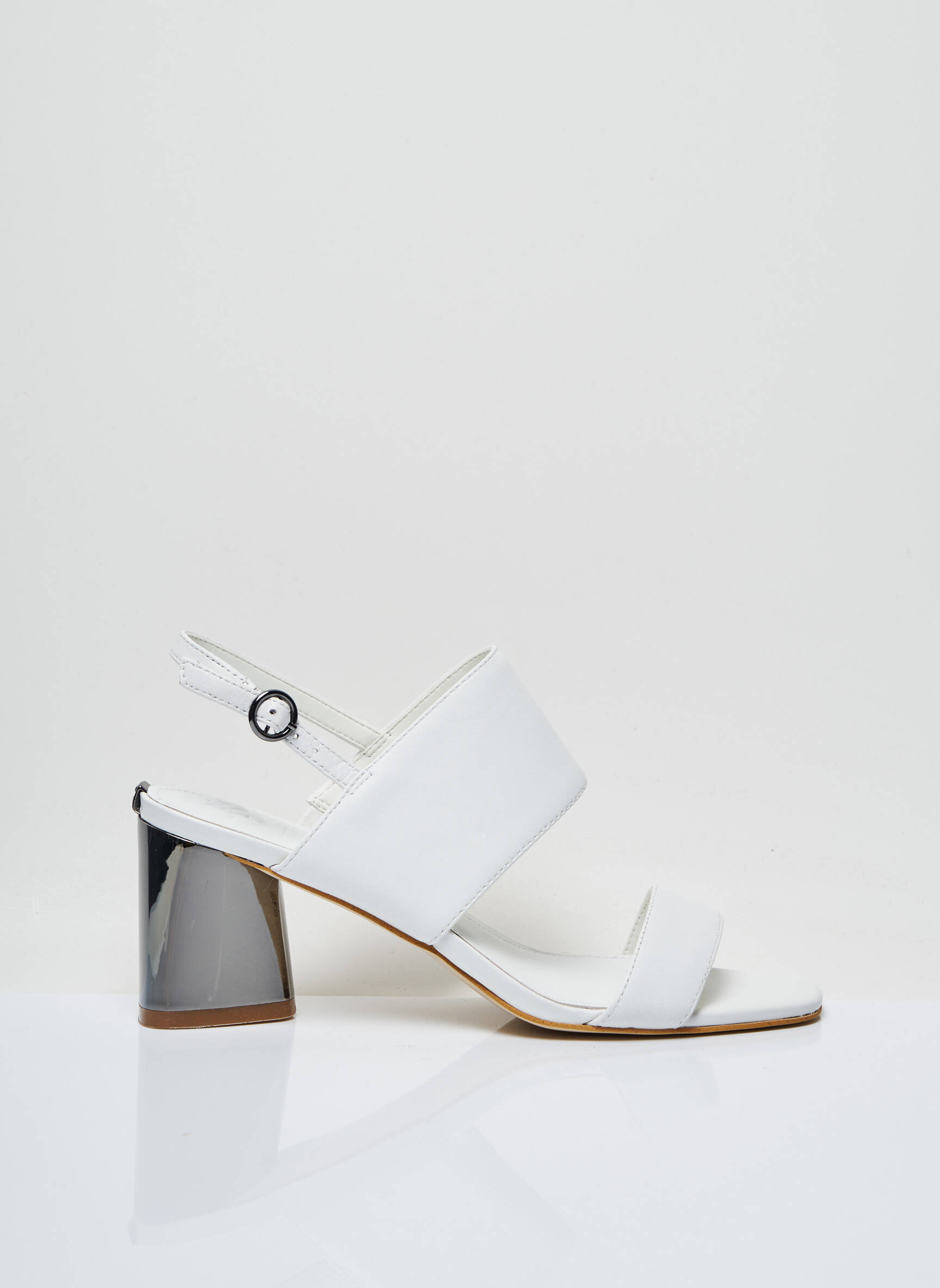 Guess Sandales Nu Pieds Femme couleur blanc