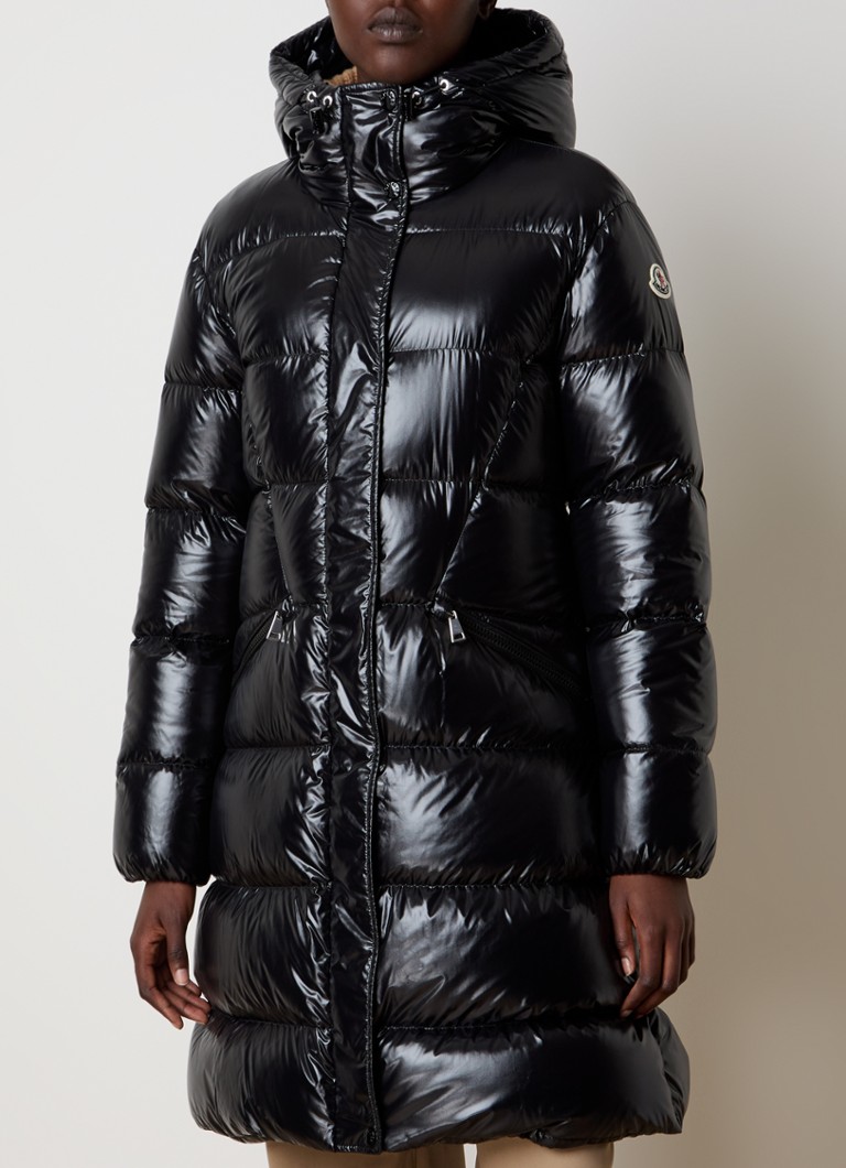 Moncler Bellevue garā dūnu jaka ar dūnu pildījumu un kapuci