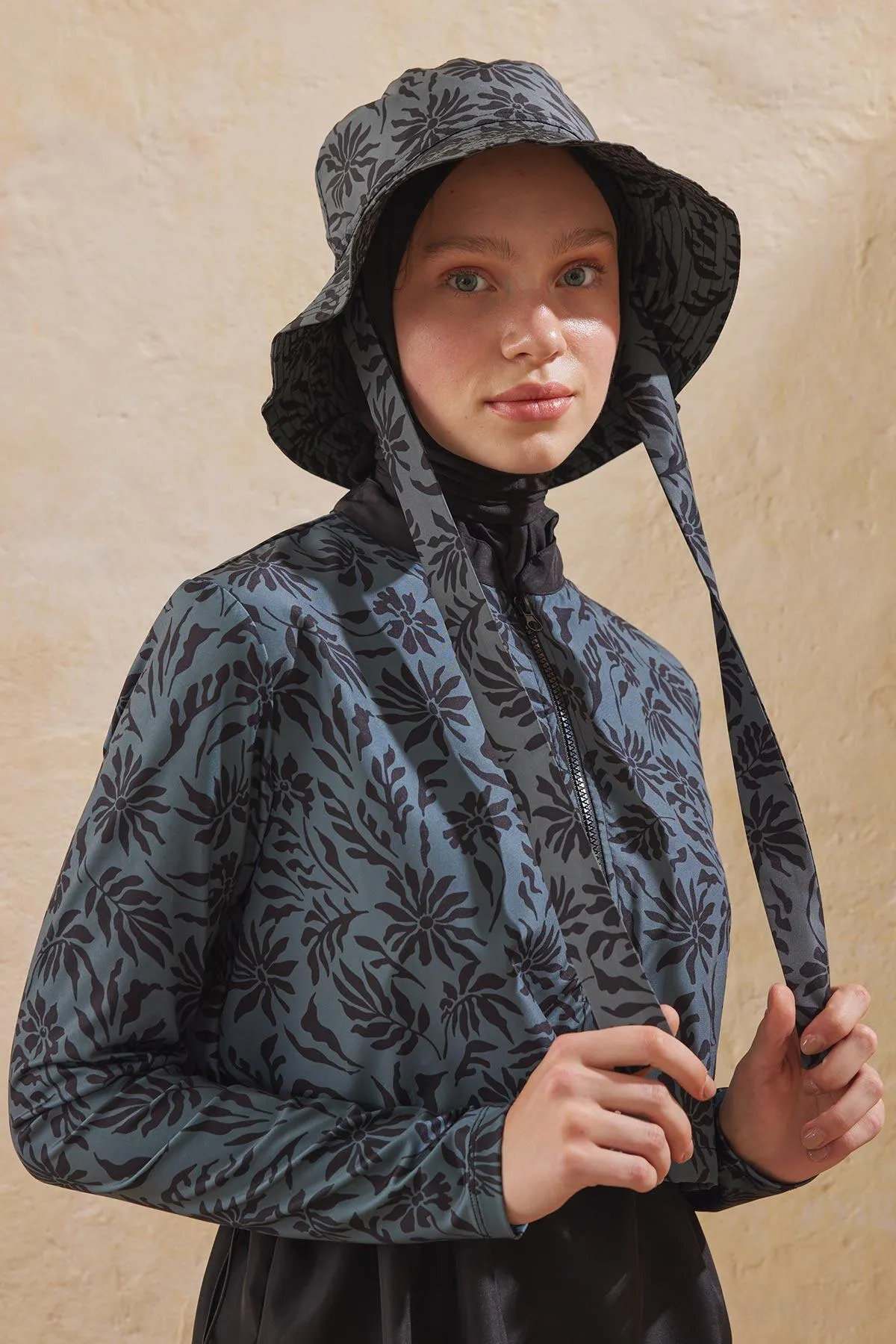 Manuka  3-TEILIGES HIJAB-BADEANZUG-SET AUS FALLSCHIRMSTOFF, BLUMIG-GRÜN