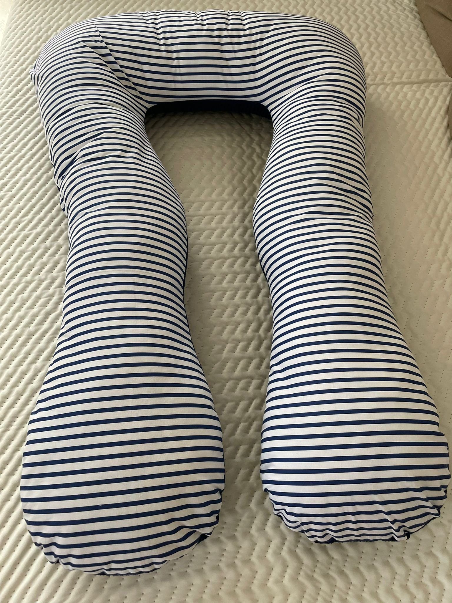 Loolay Stillkissen Schwangerschaftskissen Seitenschläferkissen Stillkissen TYP A 330cm, Attmungsaktive WAFFELPIQUE + GLATT Baumwolle XXXL Lagerungkissen; MUSTER: Waffel DUNKELBLAU/ Blau-Weiß Streifen, LOOLAY® Stillkissen + Bezug, 100% Europäische Sto