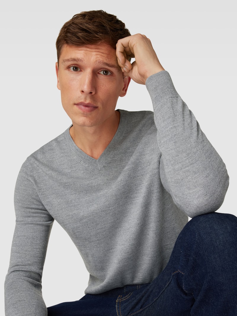 Strickpullover in hellgrau meliert