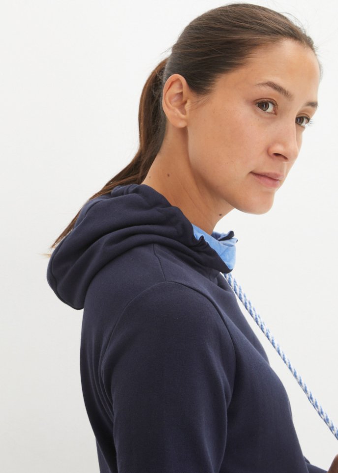 Extra langes Sweatshirt mit Tasche