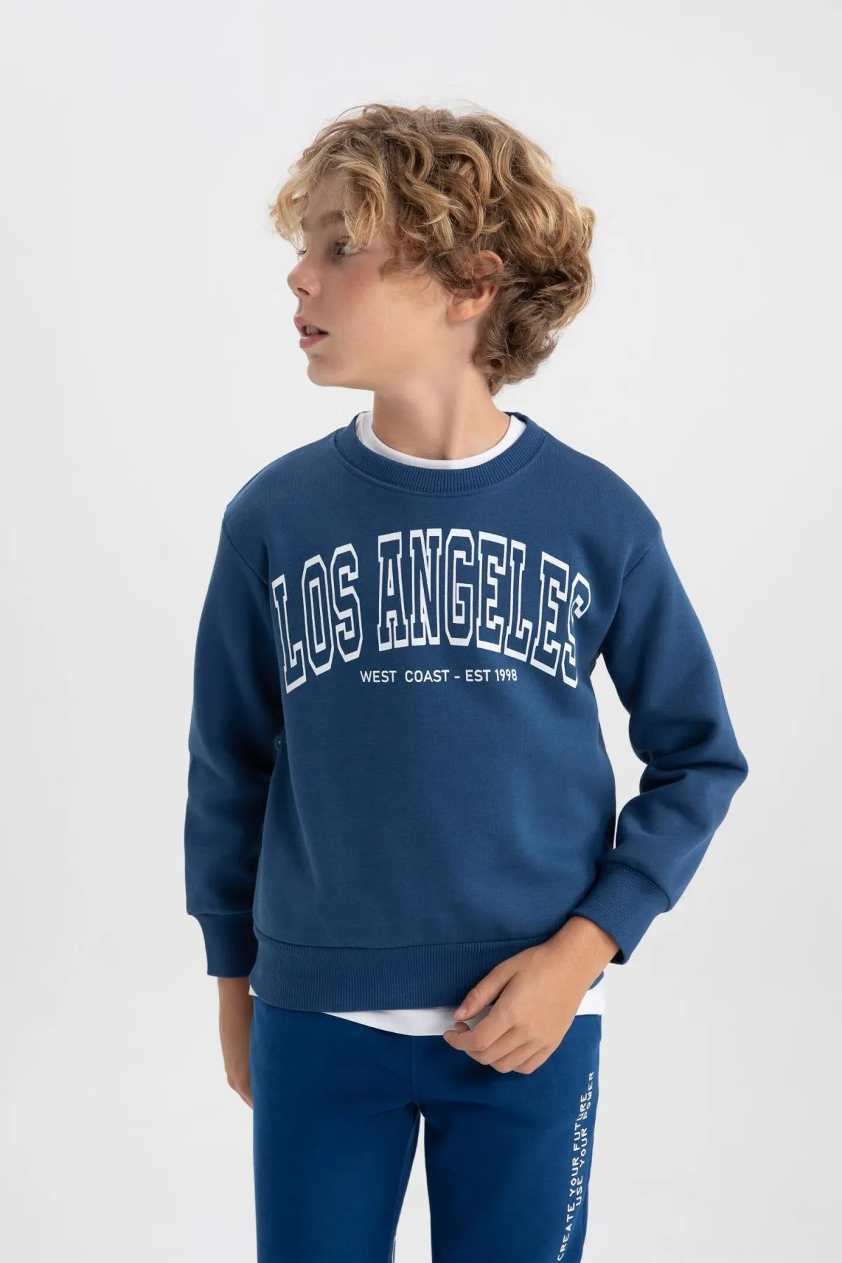 DeFacto  Dickes Jungen-Sweatshirt mit Rundhalsausschnitt