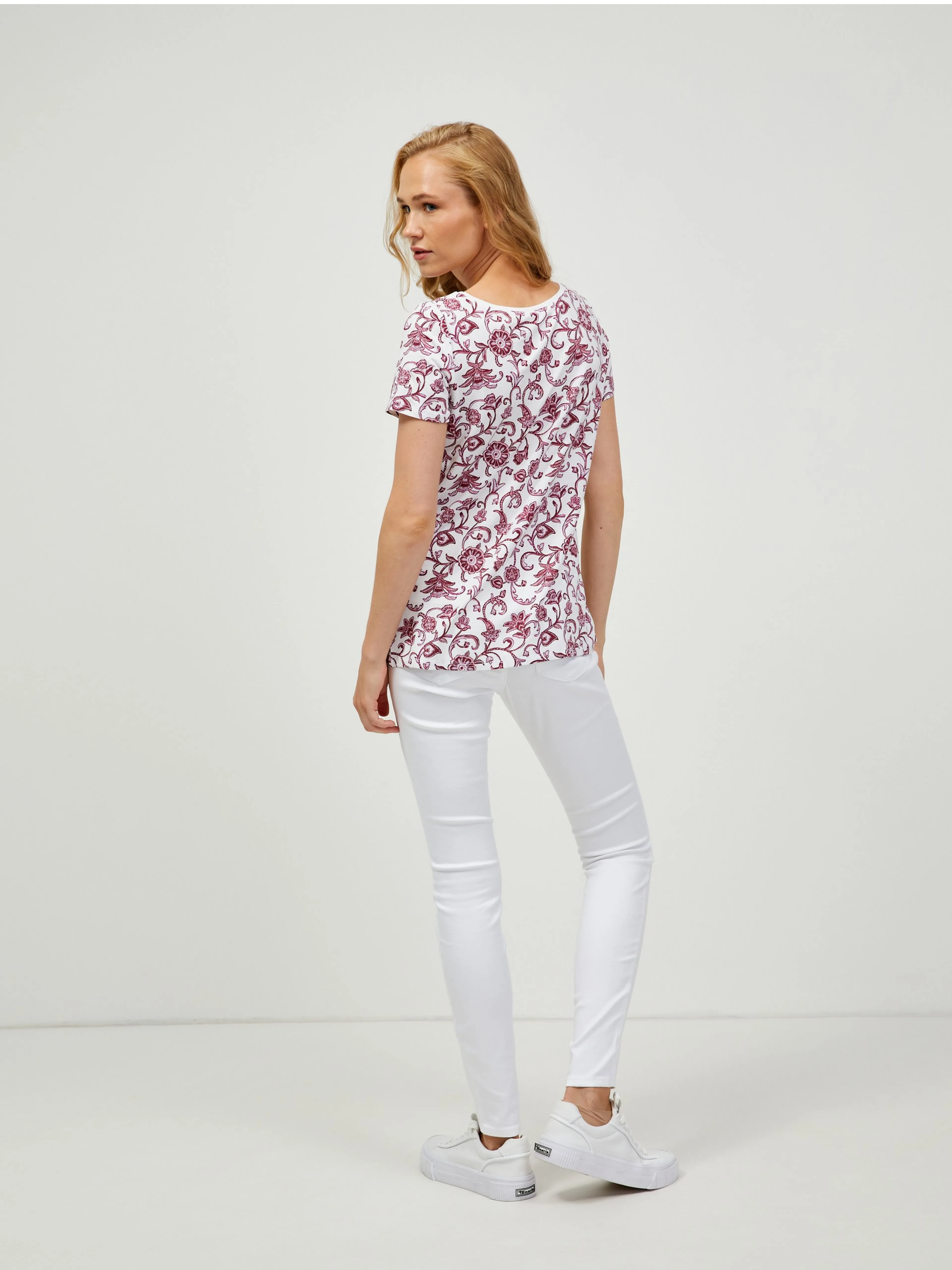 Wein-weiß gemustertes T-Shirt ORSAY