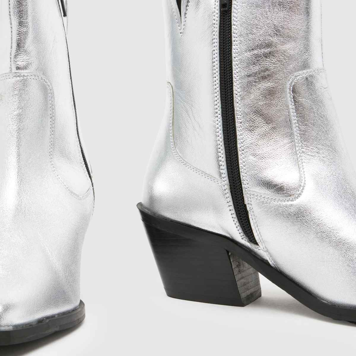 Schuh – Briar – Silverfärgade westernstövlar i läder