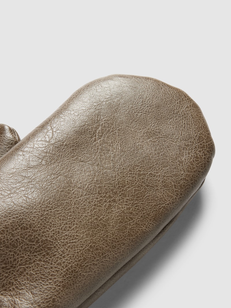 Fäustlinge in Leder-Optik in taupe
