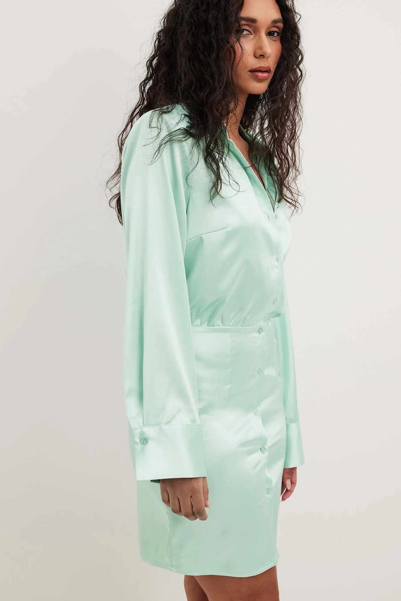 Satin-Shirt-Minikleid