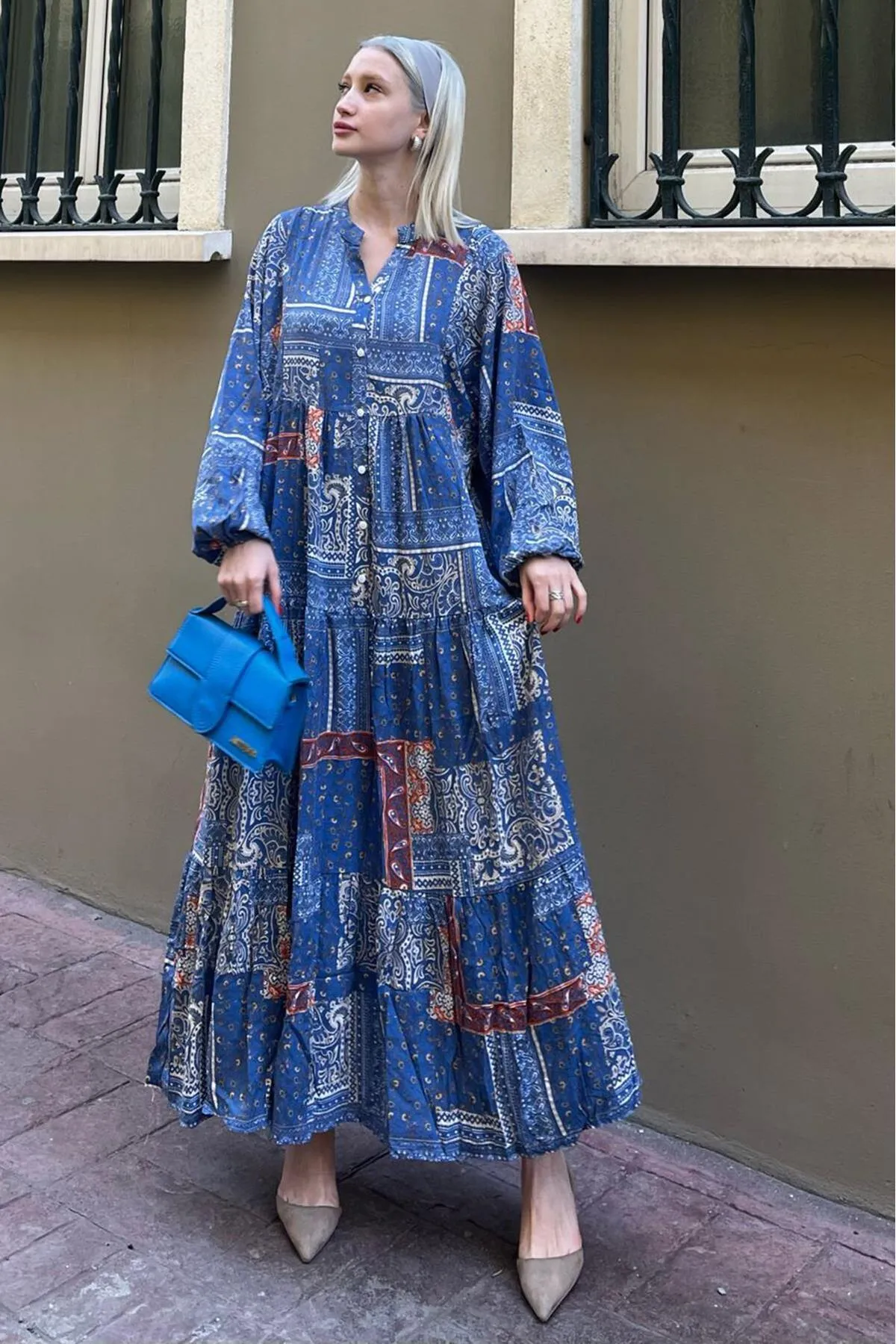 Madmext  Indigoblaues, elastisches, halb geknöpftes Blumenkleid mit vorherrschendem Kragen MG2028
