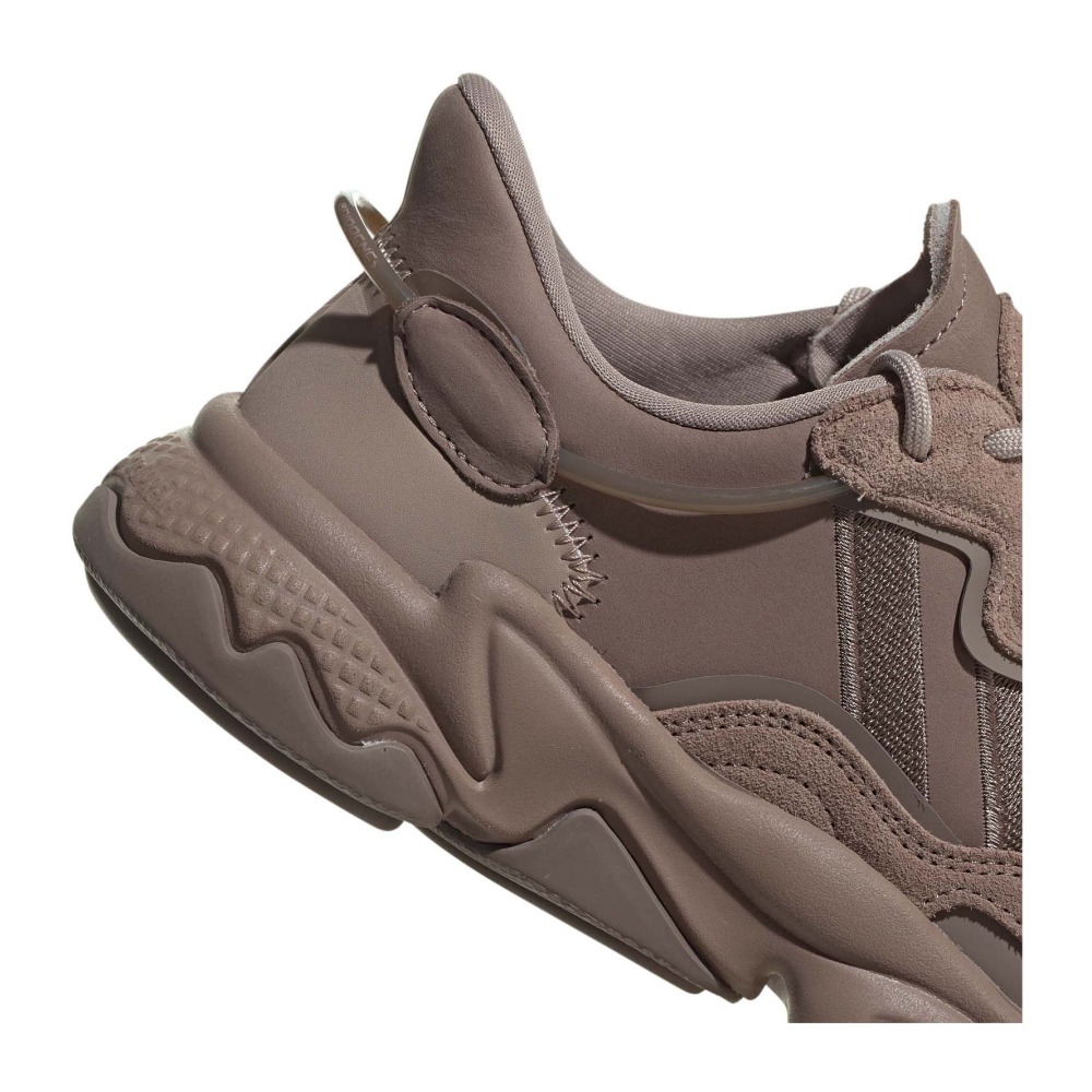 adidas Ozweego GY6813 / braun