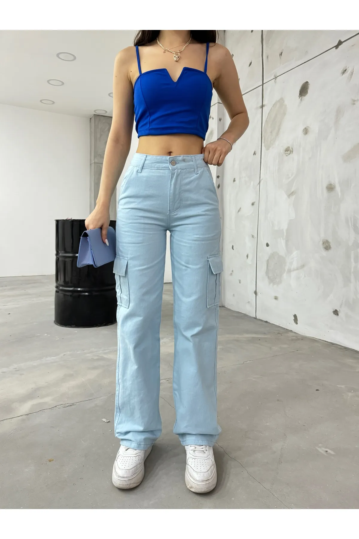 BİKELİFE  Babyblaue Cargohose für Damen mit hoher Taille und weitem Bein
