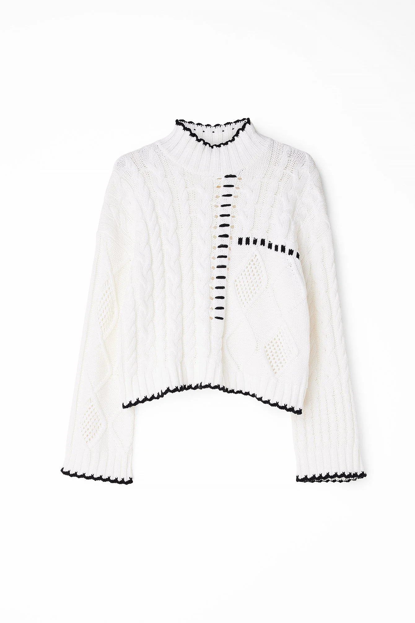 Strickpullover mit Zopfmuster