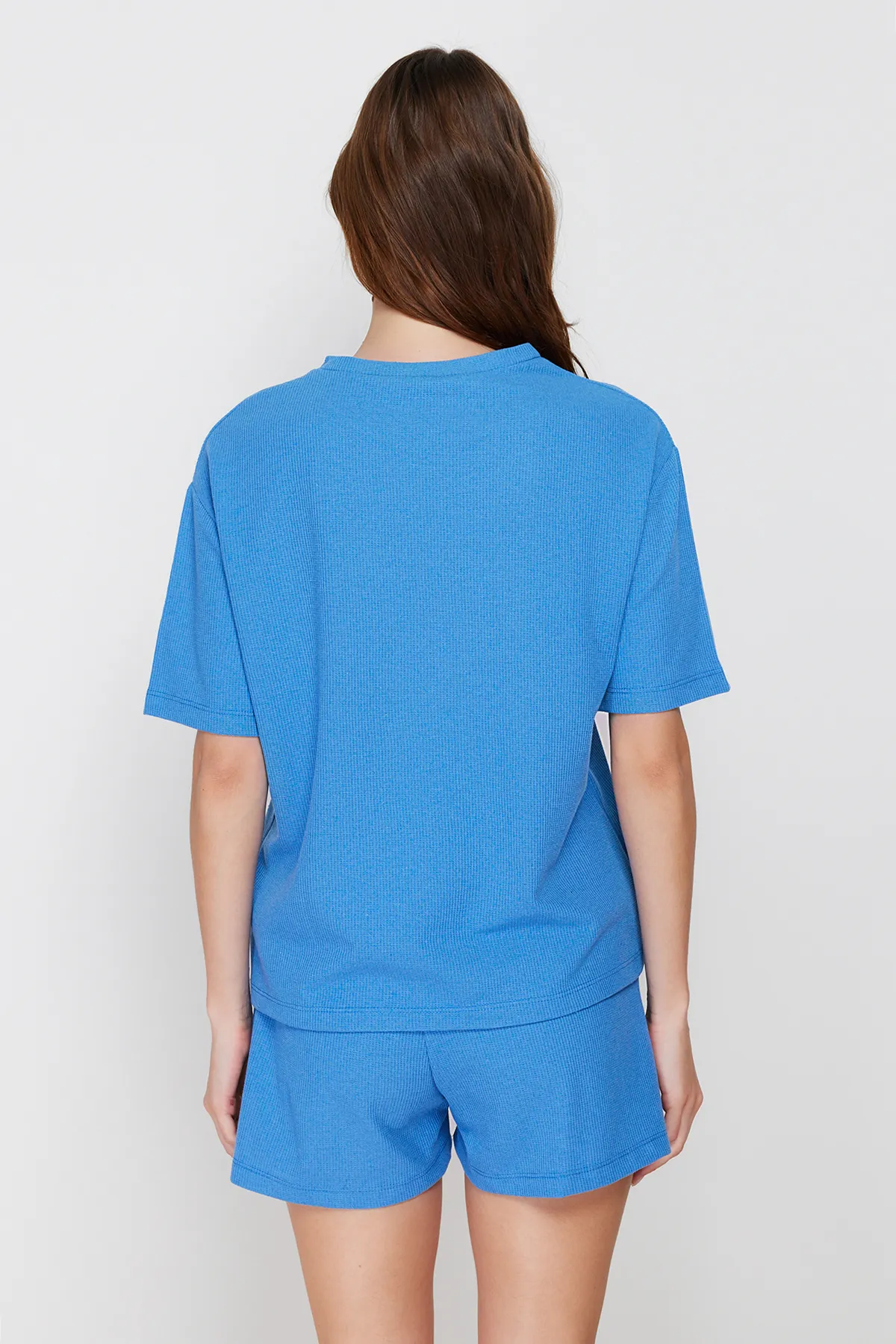 Trendyol Collection  Gestricktes Pyjama-Set aus blauem Waffelstoff THMSS22PT0524