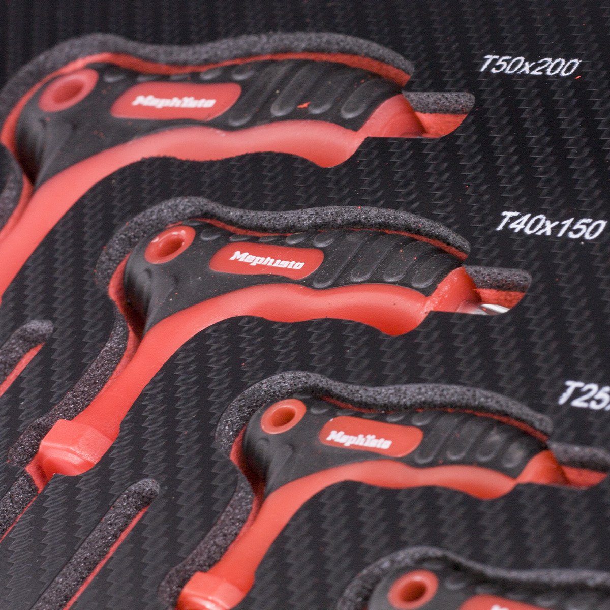 Mephisto-Tools Werkstattwagen, (fertig montiert und bestückt), 7 abschließbare Schubladen, je Schublade belastbar bis je 35 kg, 2 Schlüssel inkl., kugelgelagerte Rollen mit Gummierter Beschichtung, Werkzeug ist aus hochwertigem Chrom Vanadium Stahl,