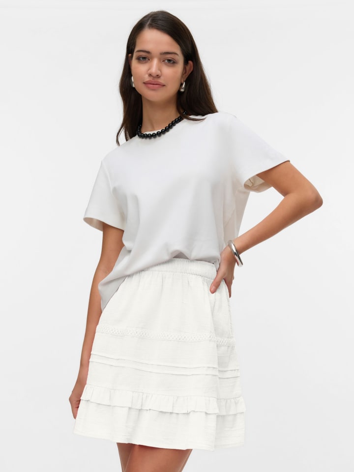 Vero Moda Legerer Sommer Rock mit Rüschen und elastischem Bund in Weiß günstig kaufen