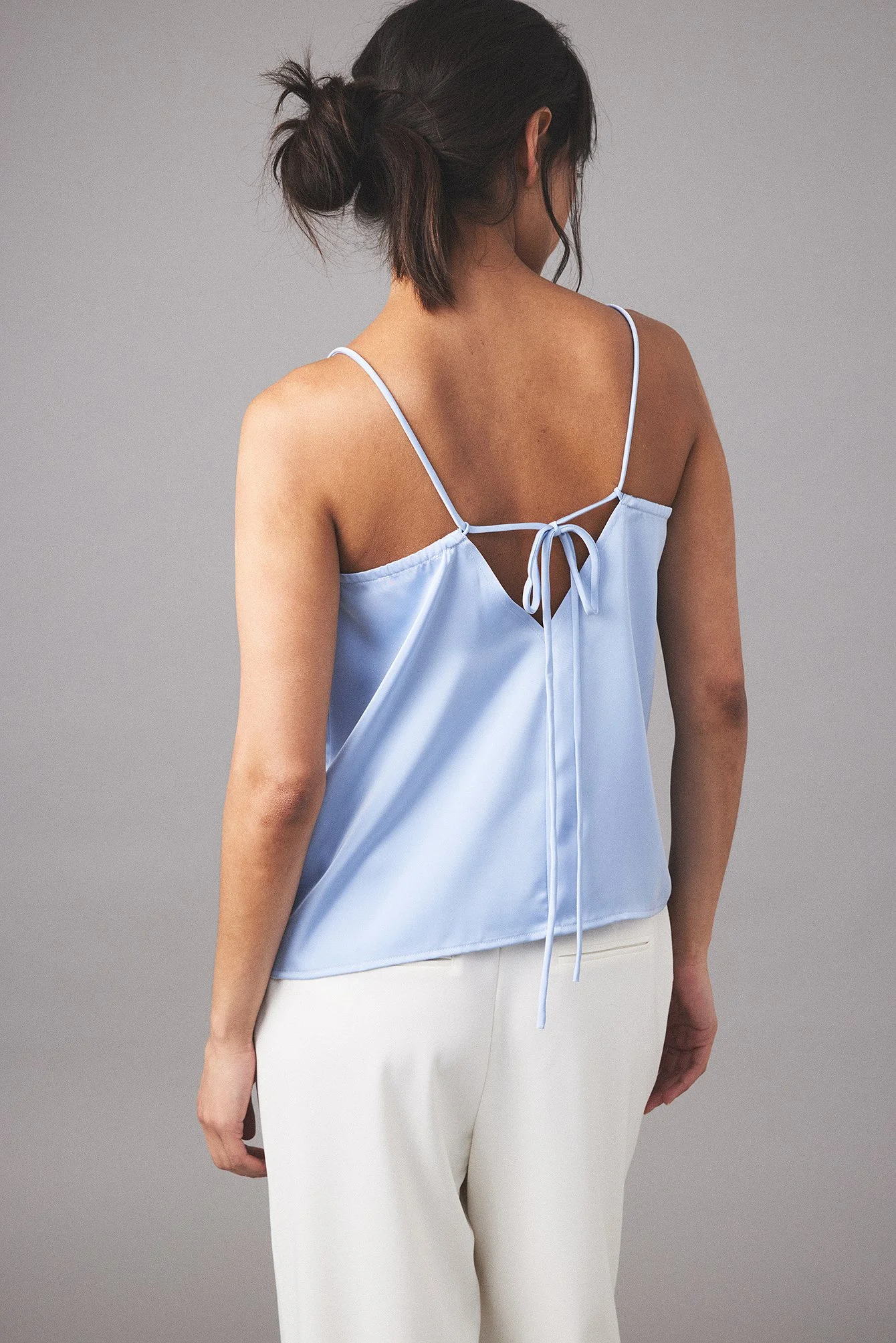 Satin-Singlet mit Schnürung am Rücken