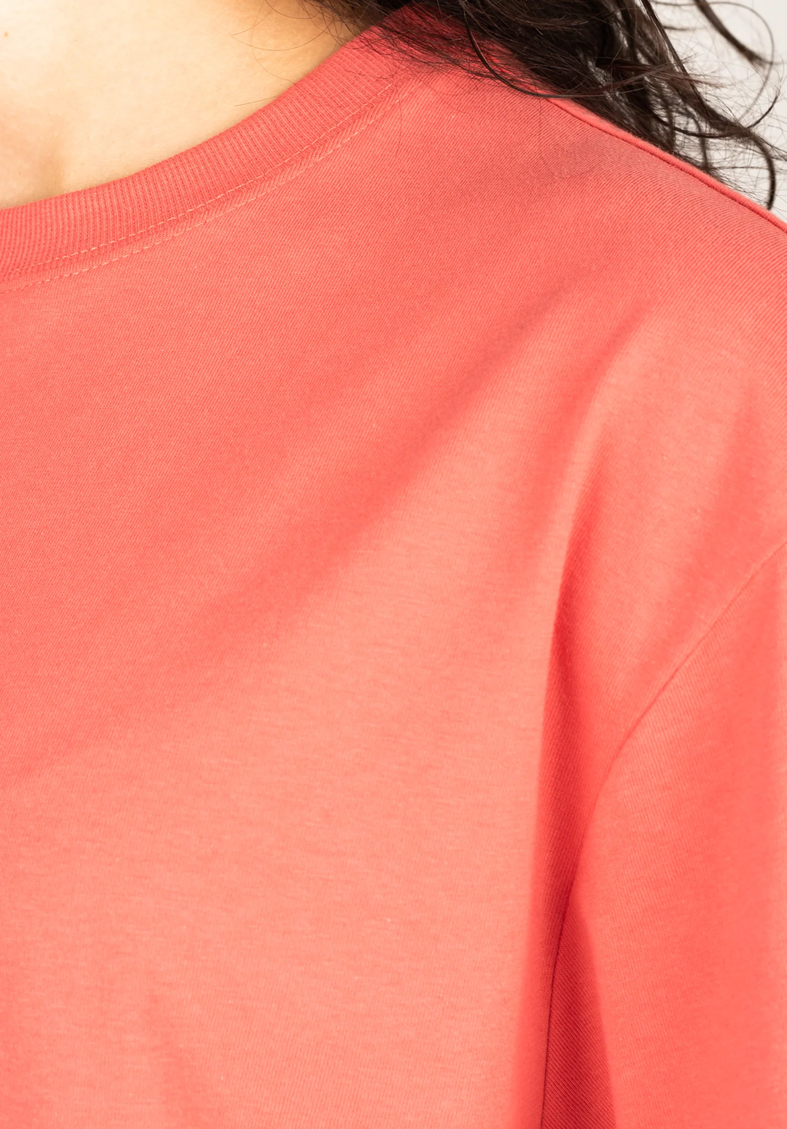 W Essential Tee